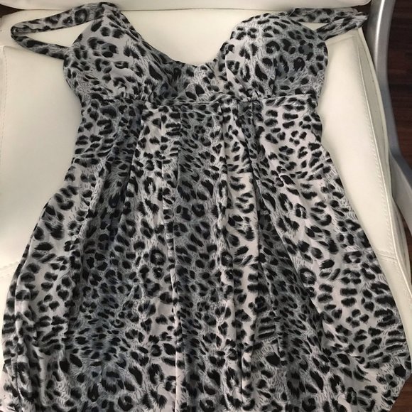 Body Central Tops - Leopard Print Sleeveless Top